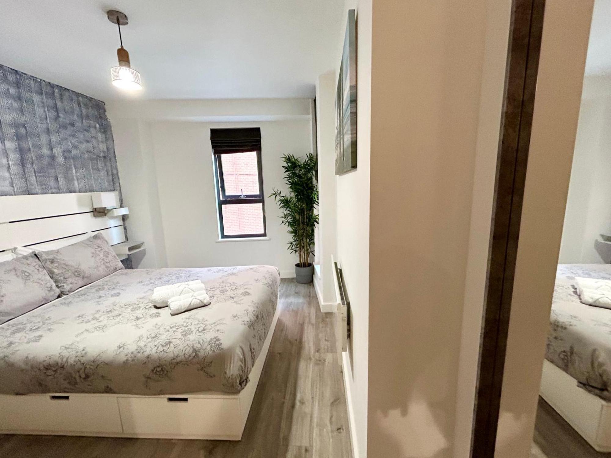 One Bed Apartment - City Centre 曼彻斯特 外观 照片